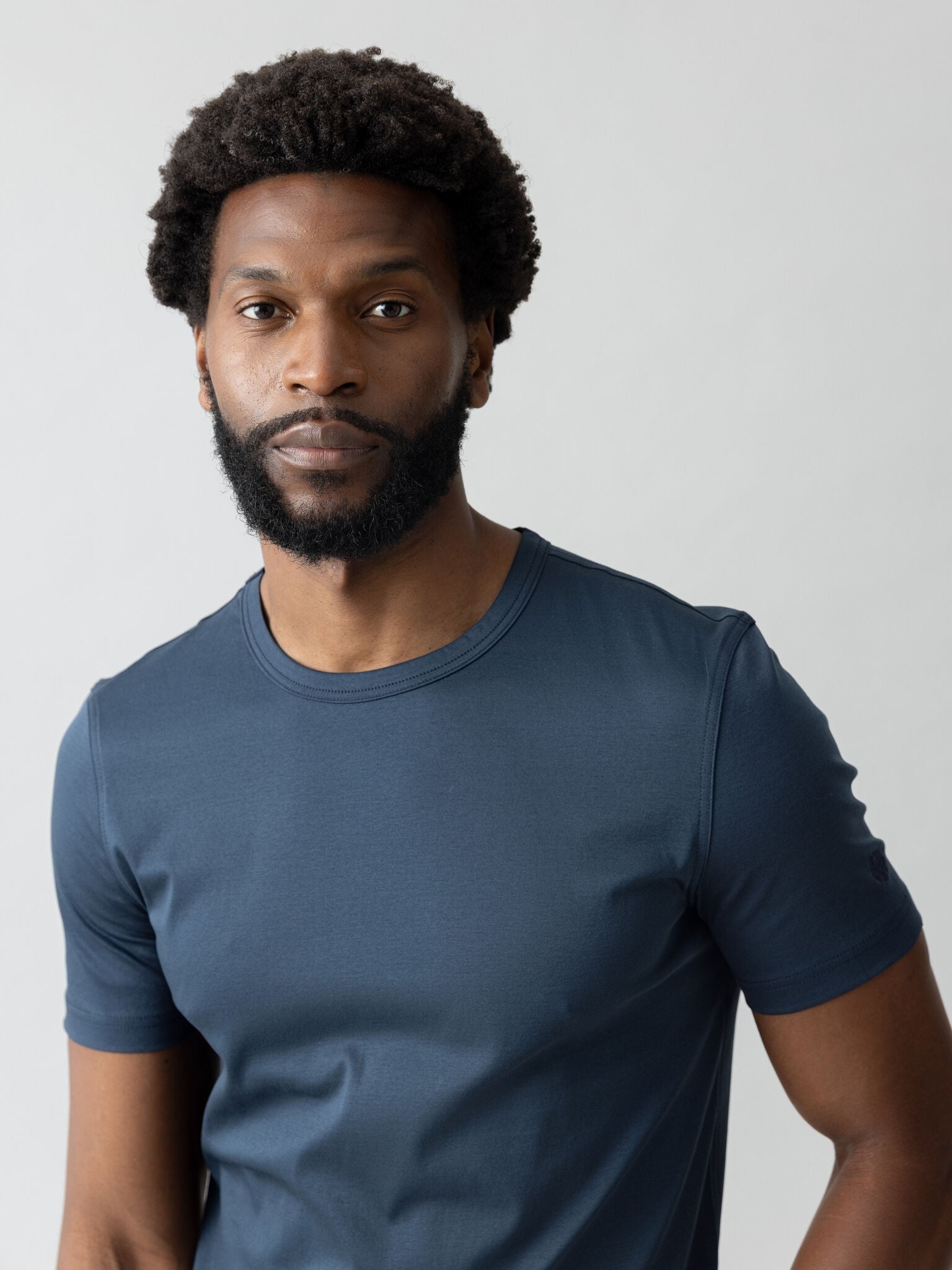 Modelshot / Navy / Detail